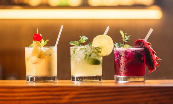 Découvrez 10 Recettes Rafraîchissantes de Cocktails sans Alcool et sans Sucre