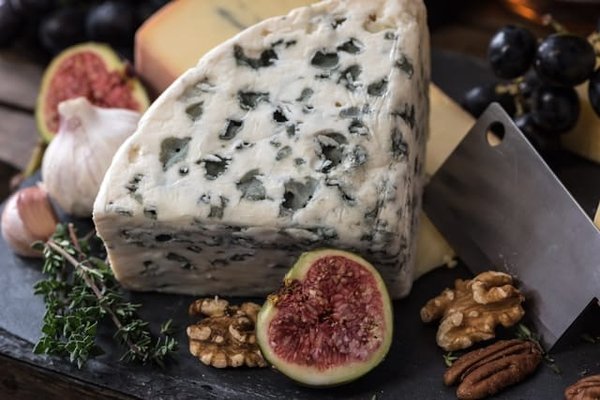 L'Art de l'Affinage des Fromages: Secrets et Techniques des Maîtres Fromagers
