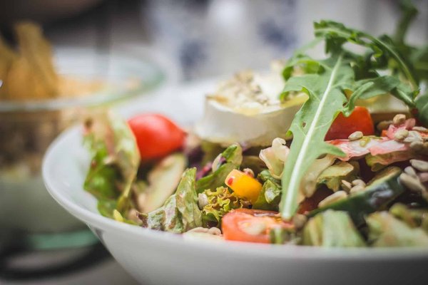 Les Secrets pour Cuisiner une Salade Savoureuse et Santé