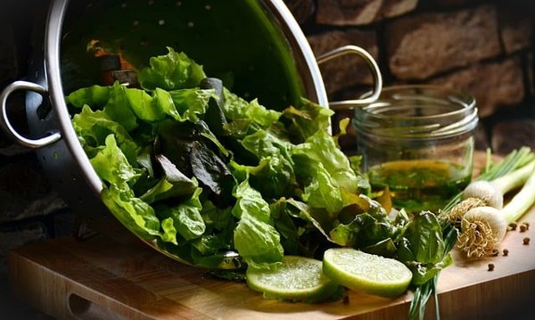 Les Secrets d'un Assaisonnement Parfait pour Sublimer votre Salade Verte