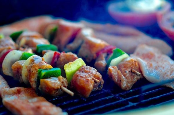 Les meilleurs légumes à faire griller au barbecue pour un repas estival réussi