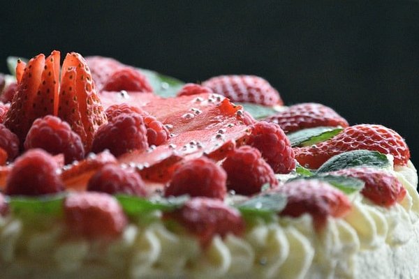 Recette Facile : Gâteau à la Salade de Fruits en Conserve