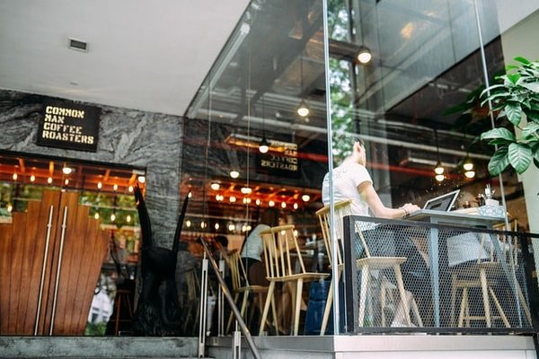 Les Avis en Ligne sur les Restaurants : Comment Influencent-ils Votre Prochain Repas ?